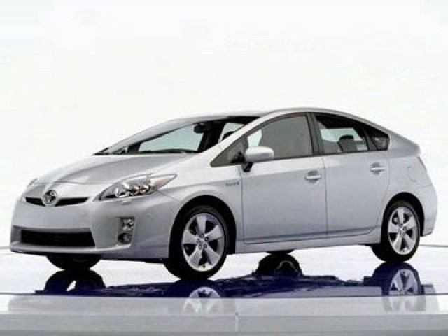 2011 TOYOTA PRIUS FOUR
