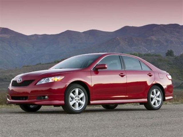 2010 TOYOTA CAMRY LE